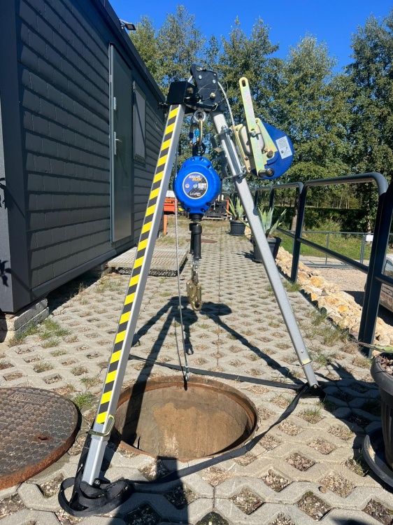 Zestaw ewakuacyjny Irudek KIT TRIP 10 (trójnóg TRIP1, wyciągarka TRN1, urządzenie 20 m), ATEX - zdjęcie 7