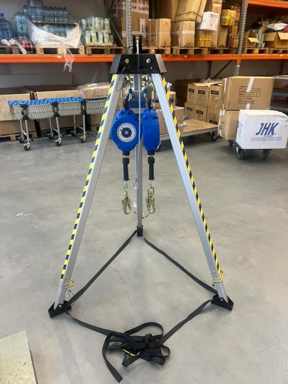 Zestaw ewakuacyjny Irudek KIT TRIP 10 (trójnóg TRIP1, wyciągarka TRN1, urządzenie 7,5 m), ATEX - zdjęcie 5